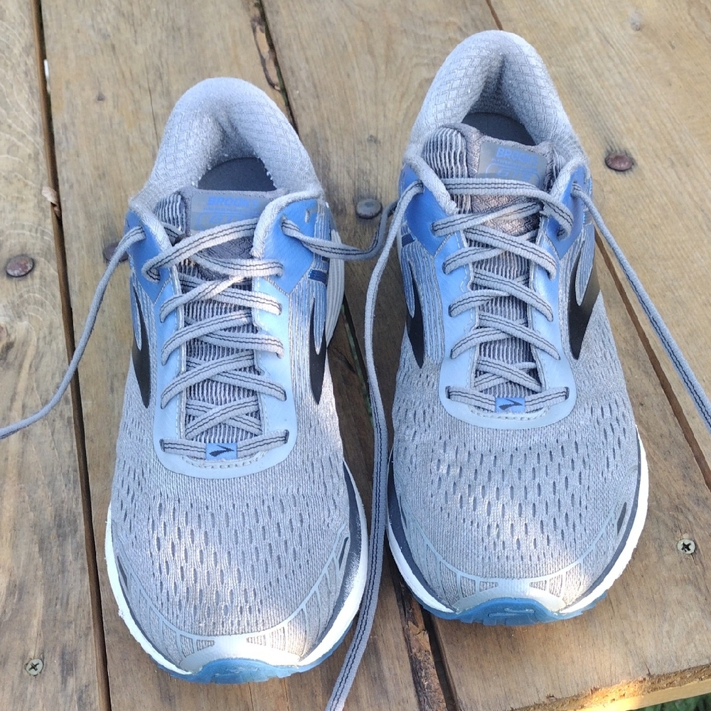 Brooks Adrenaline GTS 18 Men's Size 10 Grey/Blue Running Shoes